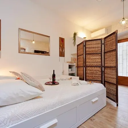 Studio Apartman Ivan Apartment