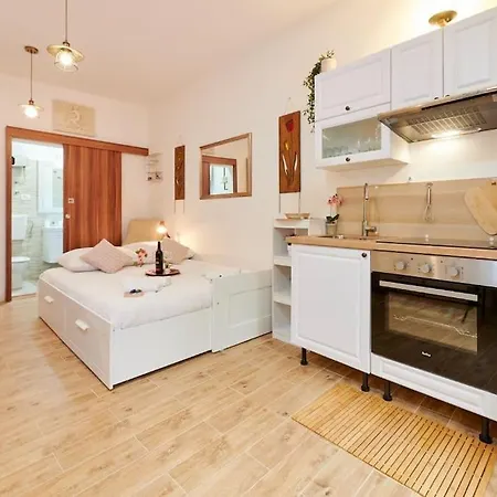 Apartment Studio Apartman Ivan Trogir